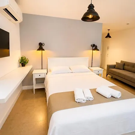 Hotel Moonbox *