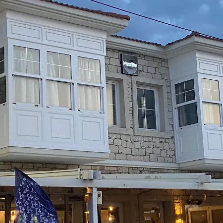 Moonbox Otel